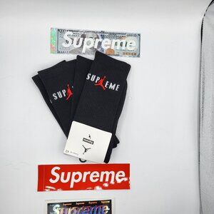 Supreme X Jordan Socks. **** 2 Pairs Per Pack ***free Supreme Box Logo Sticker**